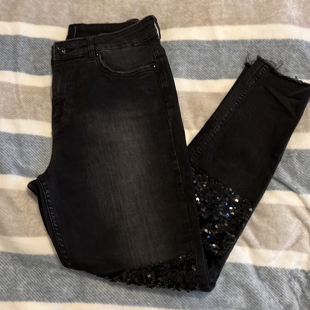 H&M high-rise black jeans - Picture 5 of 10